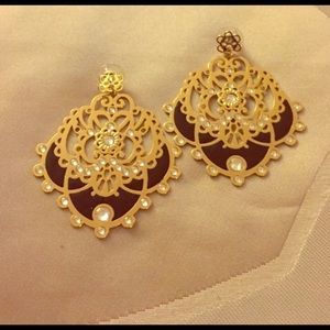 Chandelier style earrings